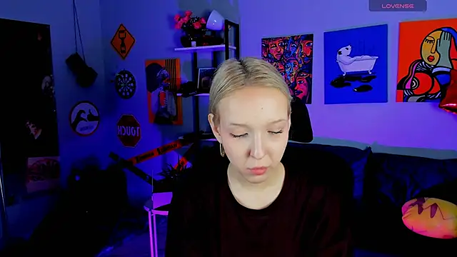 MaoqiBeverly online show from 03/30/26, 11:11