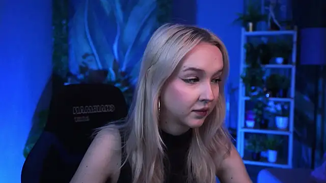 Snapshot of MaoqiBeverly chatting on 02/23/26, 05:46 MaoqiBeverly online show from 02/23/26, 05:46