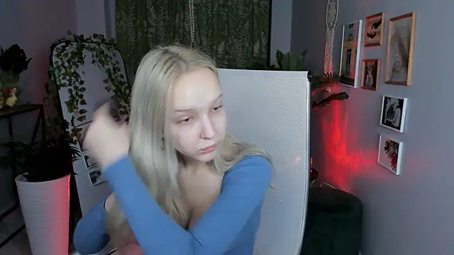 MaoqiBeverly online show from 04/03/26, 03:24