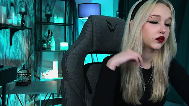 Snapshot of MaoqiBeverly chatting on 02/21/26, 05:15 MaoqiBeverly online show from 02/21/26, 05:15