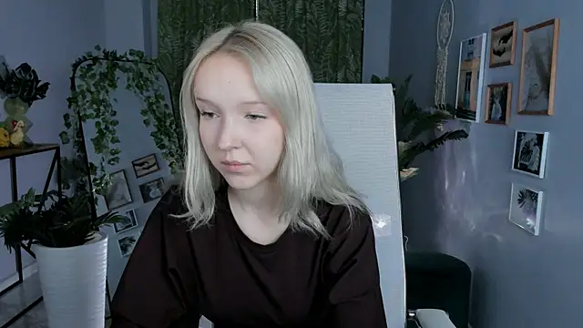 MaoqiBeverly online show from 04/07/26, 08:49