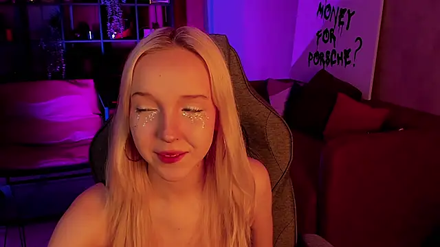 Snapshot of MaoqiBeverly chatting on 02/25/26, 05:24 MaoqiBeverly online show from 02/25/26, 05:24