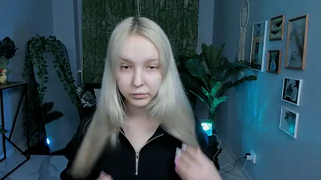 MaoqiBeverly online show from 04/13/26, 06:06