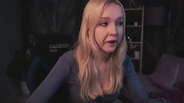 Snapshot of MaoqiBeverly chatting on 02/17/26, 05:43 MaoqiBeverly online show from 02/17/26, 05:43