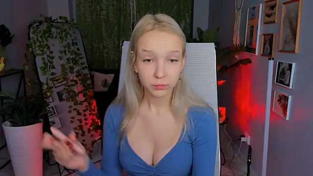 MaoqiBeverly online show from 03/28/26, 05:19