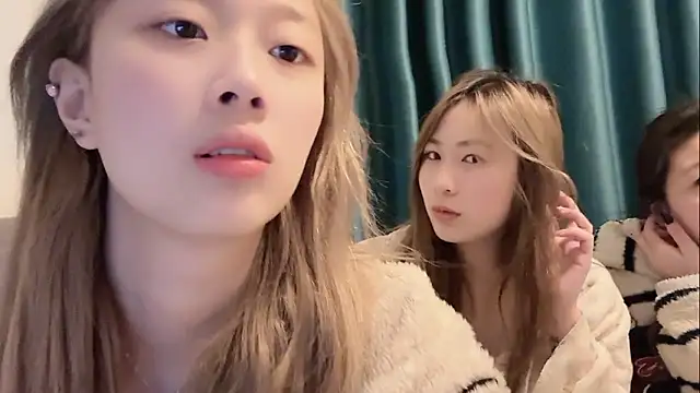 SM 0002 online show from 02/01/26, 04:16