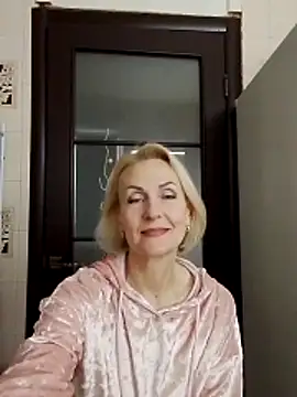 Snapshot of MichelleSolis chatting on 02/17/26, 11:07 MichelleSolis online show from 02/17/26, 11:07