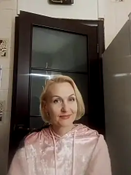 Snapshot of MichelleSolis chatting on 02/03/26, 07:52 MichelleSolis online show from 02/03/26, 07:52