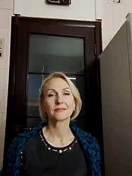 Snapshot of MichelleSolis chatting on 02/02/26, 03:22 MichelleSolis online show from 02/02/26, 03:22