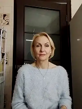 Snapshot of MichelleSolis chatting on 02/14/26, 07:36 MichelleSolis online show from 02/14/26, 07:36