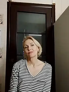 Snapshot of MichelleSolis chatting on 02/19/26, 04:26 MichelleSolis online show from 02/19/26, 04:26