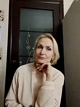 Snapshot of MichelleSolis chatting on 03/02/26, 08:16 MichelleSolis online show from 03/02/26, 08:16