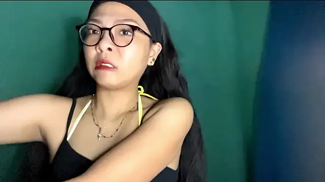 Snapshot of TerisaYellow chatting on 02/19/26, 02:14 TerisaYellow online show from 02/19/26, 02:14