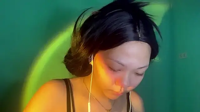 Snapshot of TerisaYellow chatting on 02/11/26, 07:08 TerisaYellow online show from 02/11/26, 07:08