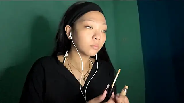 Snapshot of TerisaYellow chatting on 02/16/26, 01:10 TerisaYellow online show from 02/16/26, 01:10