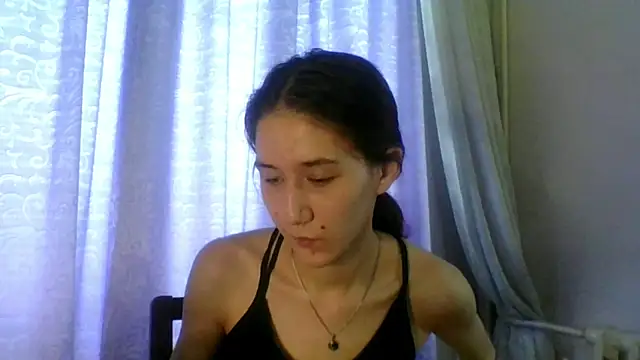 Snapshot of NickiKisinger chatting on 07/19/26, 07:06 NickiKisinger online show from 07/19/26, 07:06