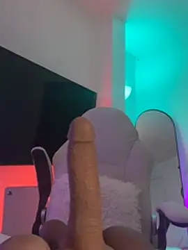 Snapshot of Just_Lu chatting on 02/08/26, 04:05 Just Lu online show from 02/08/26, 04:05