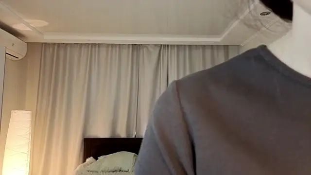 LeanneDinkle online show from 04/18/26, 04:26