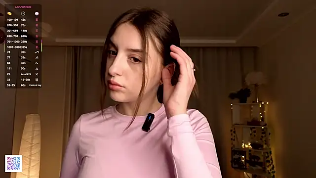 LeanneDinkle online show from 04/03/26, 04:08