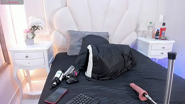 Haileysans online show from 04/15/26, 04:18