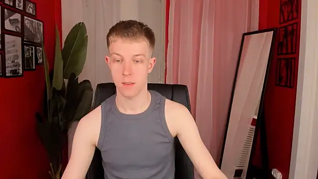 Snapshot of Dylan_Norton chatting on 05/07/26, 11:02 Dylan Norton online show from 05/07/26, 11:02