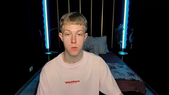 Snapshot of Dylan_Norton chatting on 07/17/26, 10:56 Dylan Norton online show from 07/17/26, 10:56