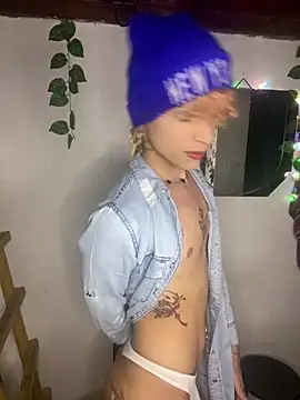 lucke collins22 online show from 02/12/26, 07:08