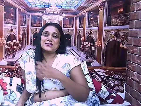 Snapshot of IndianSexyLady20 chatting on 05/15/26, 06:44 IndianSexyLady20 online show from 05/15/26, 06:44