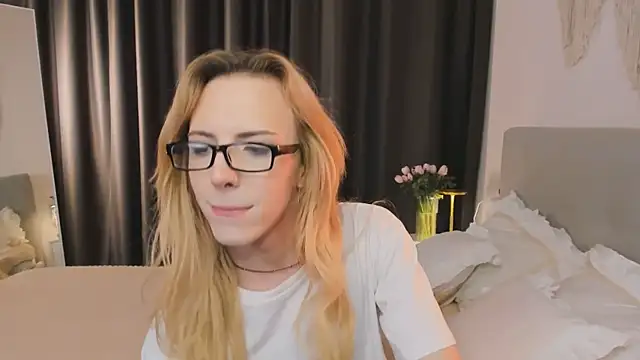 Tiffany  King online show from 03/22/26, 03:46