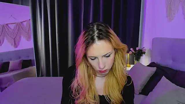 Tiffany  King online show from 05/08/26, 05:44