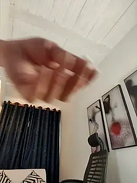 Snapshot of Bella_jh chatting on 02/10/26, 01:21 Bella jh online show from 02/10/26, 01:21