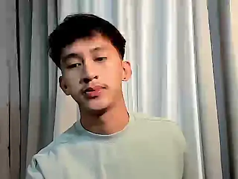  andrie69  online show from 04/18/26, 11:45