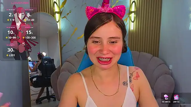 Ariana18 b online show from 03/27/26, 01:01