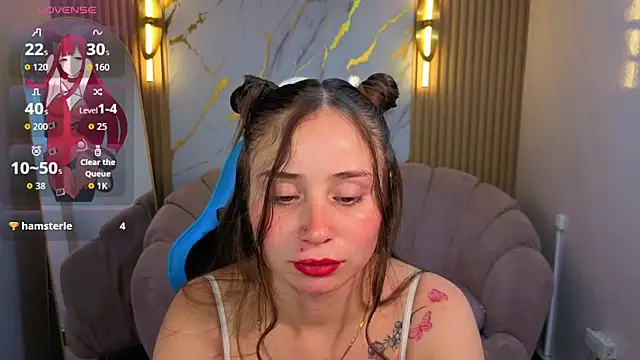 Ariana18 b online show from 04/13/26, 01:04