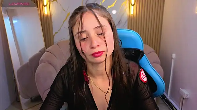 Ariana18 b online show from 04/28/26, 01:15