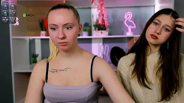 arianaa cat online show from 02/22/26, 09:00