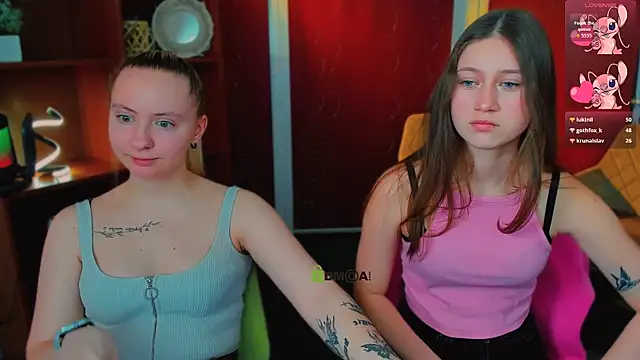 arianaa cat online show from 03/14/26, 09:37