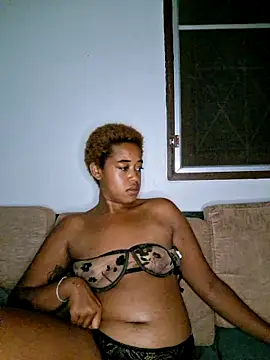 Snapshot of Seductive_Simon333 chatting on 02/14/26, 02:50 Seductive Simon333 online show from 02/14/26, 02:50