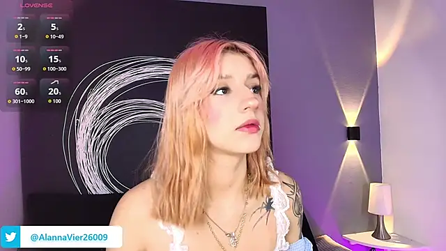 AlannaViera online show from 05/15/26, 12:03