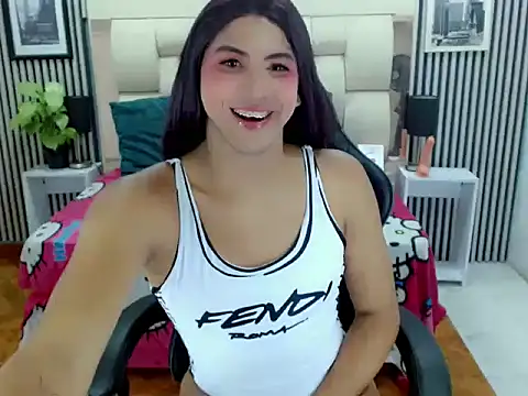 Snapshot of Sophia_Valentina chatting on 02/04/26, 12:55 Sophia Valentina online show from 02/04/26, 12:55