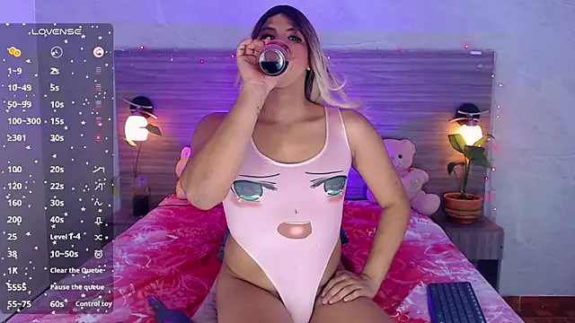 Sophia Valentina online show from 07/01/26, 04:35