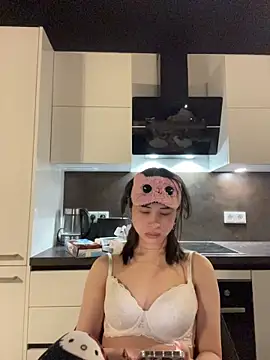 Snapshot of Just-Lilly chatting on 03/26/26, 05:39 Just-Lilly online show from 03/26/26, 05:39