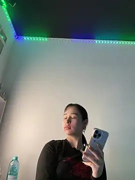 Snapshot of Just-Lilly chatting on 04/26/26, 02:14 Just-Lilly online show from 04/26/26, 02:14