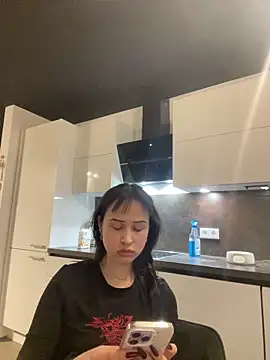 Snapshot of Just-Lilly chatting on 04/13/26, 02:59 Just-Lilly online show from 04/13/26, 02:59