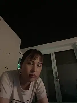 Snapshot of Just-Lilly chatting on 05/10/26, 03:10 Just-Lilly online show from 05/10/26, 03:10