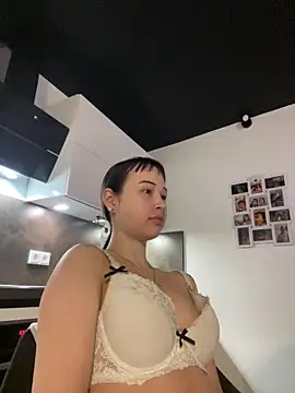 Snapshot of Just-Lilly chatting on 03/17/26, 01:58 Just-Lilly online show from 03/17/26, 01:58