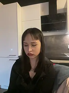 Snapshot of Just-Lilly chatting on 05/17/26, 03:28 Just-Lilly online show from 05/17/26, 03:28