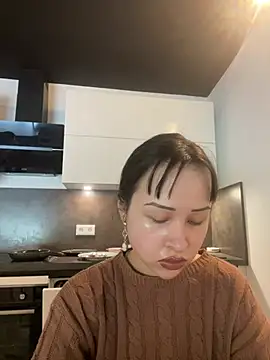 Snapshot of Just-Lilly chatting on 05/24/26, 03:56 Just-Lilly online show from 05/24/26, 03:56
