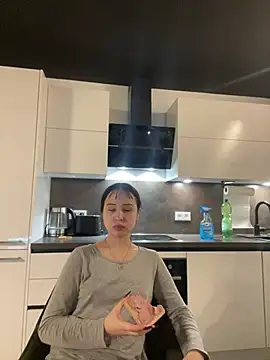 Snapshot of Just-Lilly chatting on 04/10/26, 01:51 Just-Lilly online show from 04/10/26, 01:51