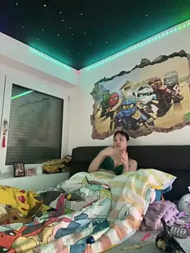 Snapshot of Just-Lilly chatting on 02/20/26, 01:35 Just-Lilly online show from 02/20/26, 01:35